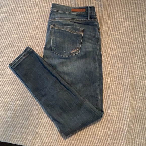 Express Jeans - Picture 2 of 3